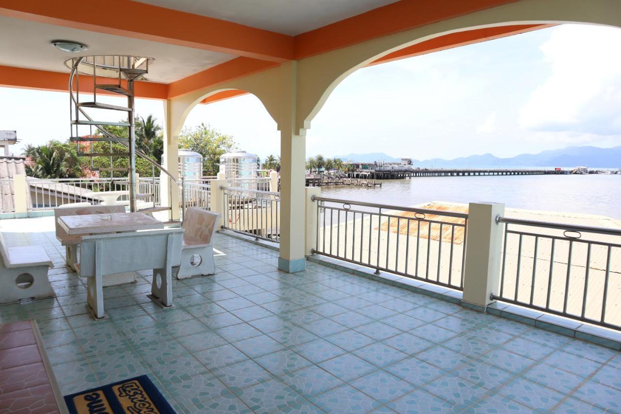 Ban Sulada Guest House Laem Ngop Buitenkant foto