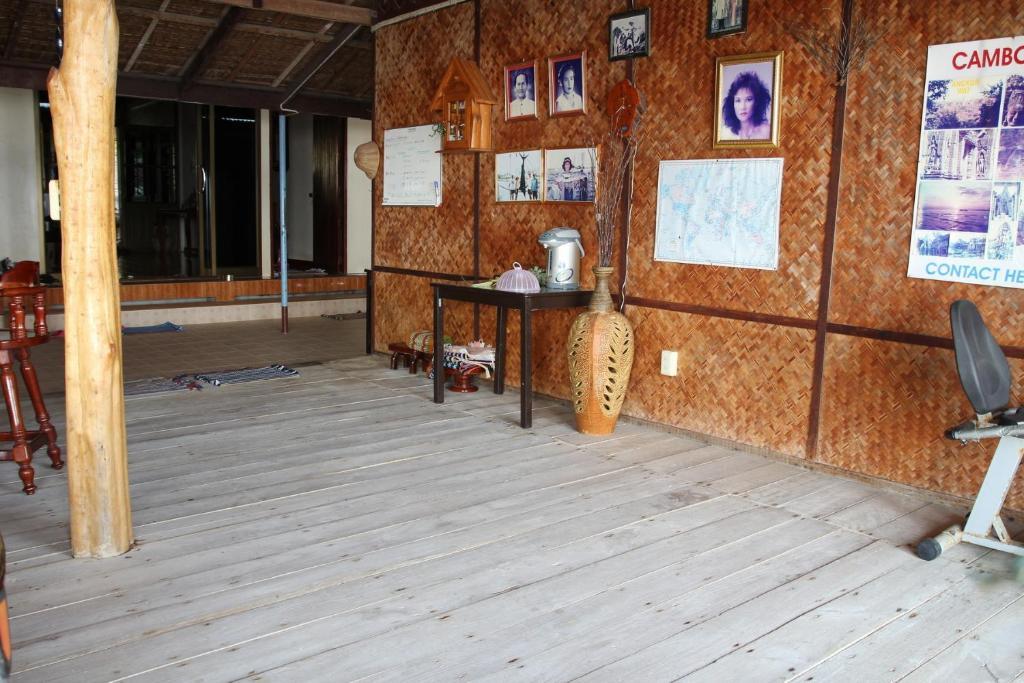 Ban Sulada Guest House Laem Ngop Buitenkant foto